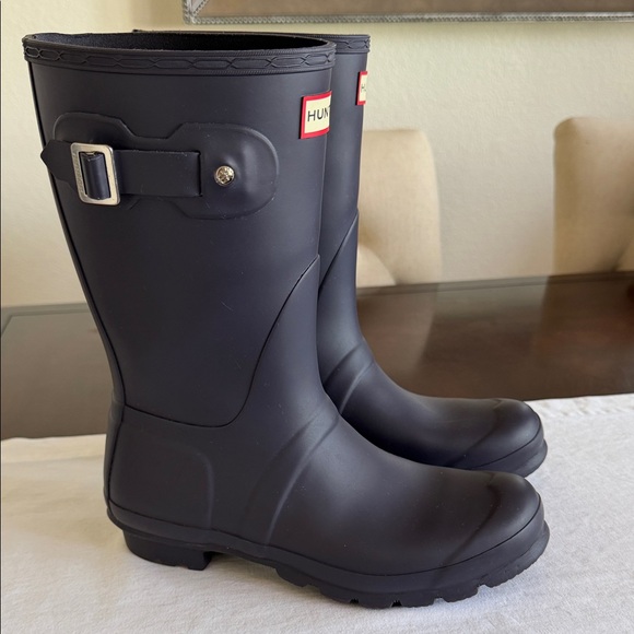 Hunter Original Short Waterproof Rain Boot dark purple size 8 - Picture 2 of 7